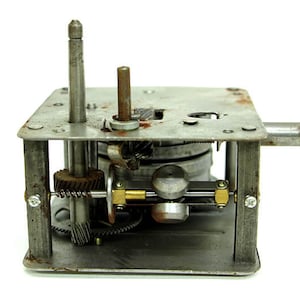 Mechanizm silnika gramofonu