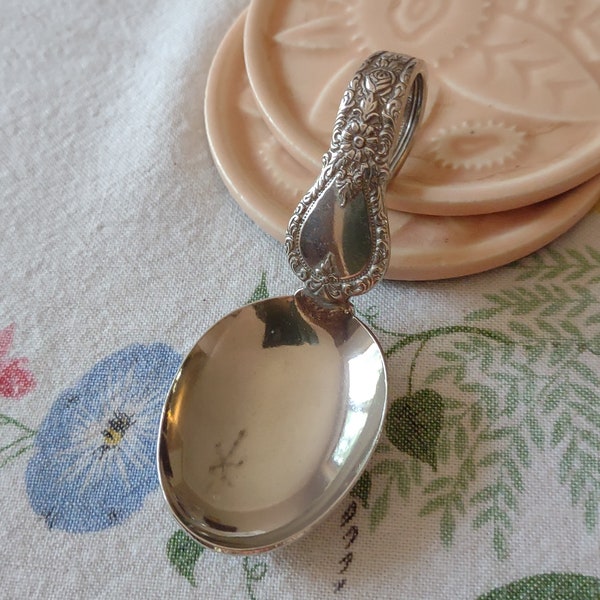 Baby Child Loop Napkin-Ring Spoon, Polished, WEB Pewter, Silver Tone, Collectible Vintage, Floral Flower Repousse, Feeding, Medicine, Unused