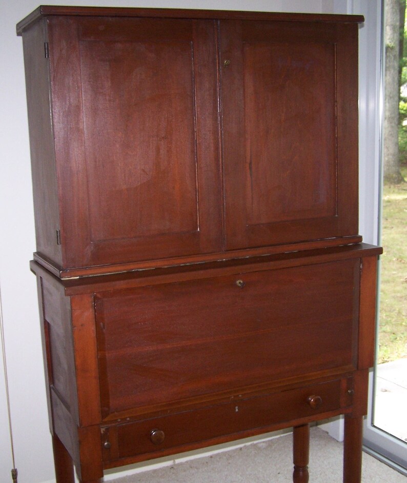 Farm or Plantation or Company Hutch Desk, Ohio or Boston Estate, Cherry