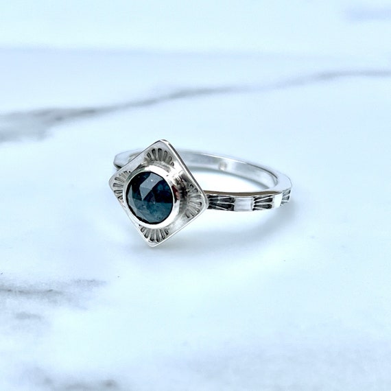 Silver Kyanite Sun Ring, Hand Stamped Blue Kyanite Ring, Sterling Silver Teal Moss Kyanite ring. Handmade Gift for her