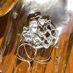 1940&#39;s vintage deco lady sterling pendant brooch/40&#39;s sterling figural lady pendant brooch/40&#39;s deco style pretty lady face 925 pendant pin