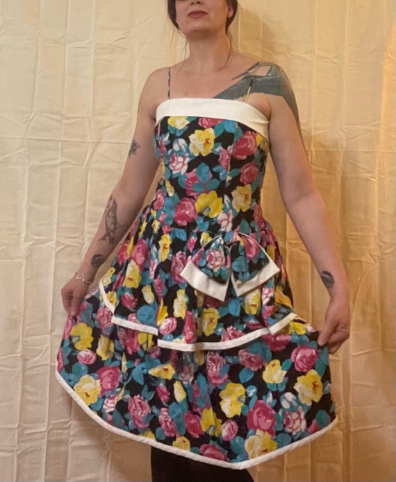 1980’s vintage black floral Cyndi Lauper party dr… - image 5