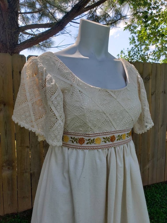 1970's vintage Edwardian style Prairie dress lace