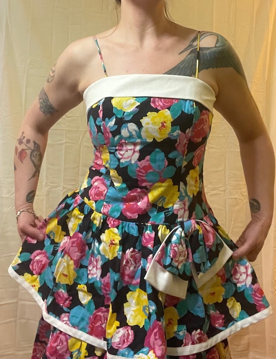 1980’s vintage black floral Cyndi Lauper party dr… - image 1