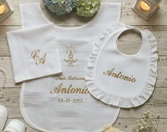 Personalisiertes, besticktes Taufkleid, Taschentuch, Lätzchen, Kerze, Hemd, Kittel, Taufkleid aus Baumwolle, inklusive Schachtel