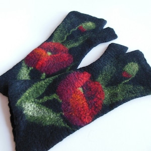 Felted mittens,fingerless mittens,fingerless gloves,wool mittens,Poppy mittens,Hand felted,long gloves, hand made, black red