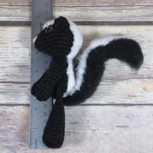 crochet amigurumi skunk