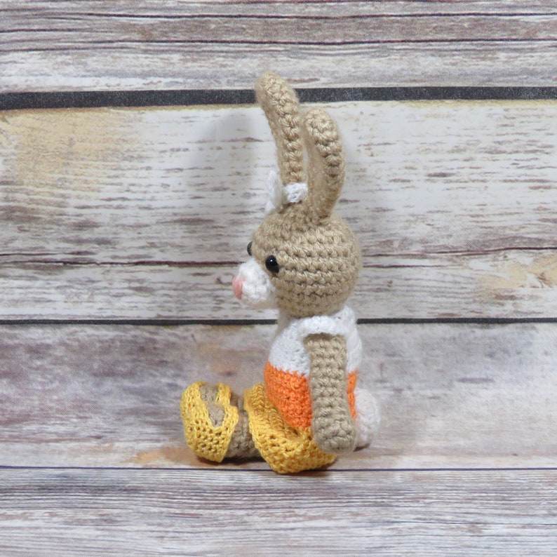 crochet rabbit
crochet halloween
crochet candy corn