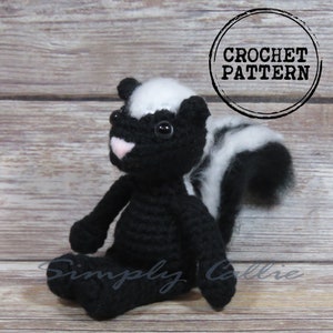 crochet amigurumi skunk