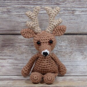 crochet deer
amigurumi deer
crochet doe
crochet buck
crochet animal
amigurumi animal