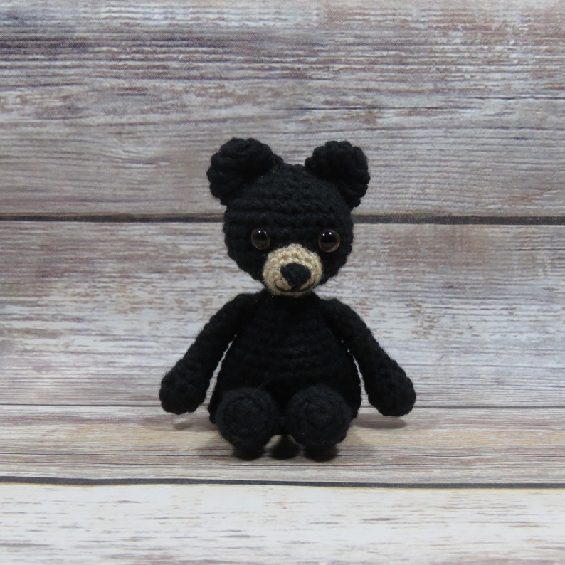 Crochet amigurumi bear pattern