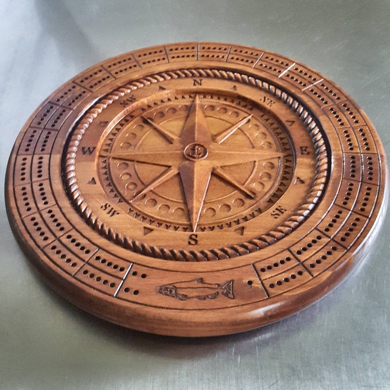 Classic 3D Compass Rose Cribbage Board With Pegs image 1