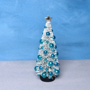 Charming Miniature Christmas Tree for your Dollhouse