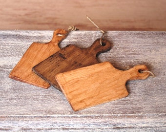 Rustic Miniature Cutting Board for Your Dollhouse Kitchen