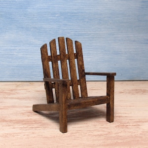 Rustic Miniature Beach Chair in Nutbrown for Your Dollhouse