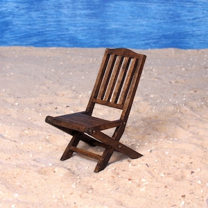 Chaise de jardin miniature pour maison de poupée