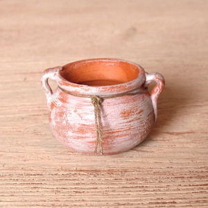 Shabby Chic Miniature Crock for Your Dollhouse