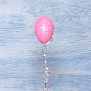 Colorful Shimmering Balloon in Pink in Scale 1:6