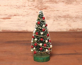 Charming Miniature Christmas Tree for your Dollhouse