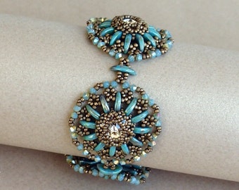 Crescent Beads and 12mm Rivolis Bracelet Tutorial - Radiant Bracelet - Beading Pattern by Sidonia
