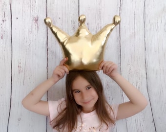 Gold crown pillow, gold nursery,cushion,baby bedding, decorative gold pillow,room decor,kids pillow, girls princess room,Metallic Cushion