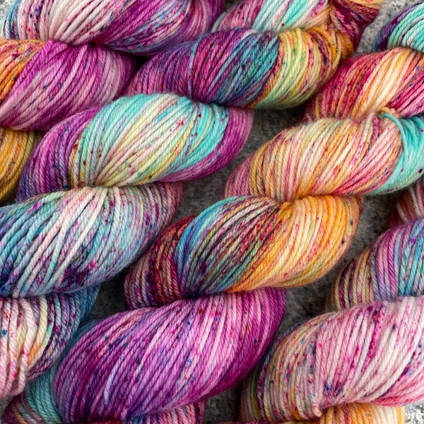 Rainbow Raven Worsted Weight Hand Dyed Yarn, Superwash Merino Wool, PK Yarn, Speckled Yarn, Soft Rainbow Colors, Dyed to Order