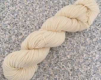 Undyed DK Weight Yarn, Natural, Superwash Merino Wool with Nylon, PK Yarn