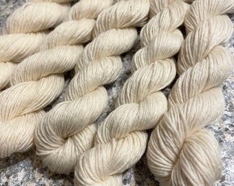 Undyed Fingering Weight Sock Yarn Mini Skein, 20 grams, 92 yards, Superwash Merino Wool with Nylon, PK Yarn