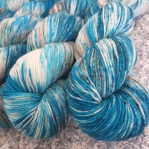 Hand Dyed Fingering Weight Speckled Sock Yarn, Superwash Merino Wool with Nylon, Turquoise Yarn, PK Yarn, She Sells Seashells, Dyed to Order