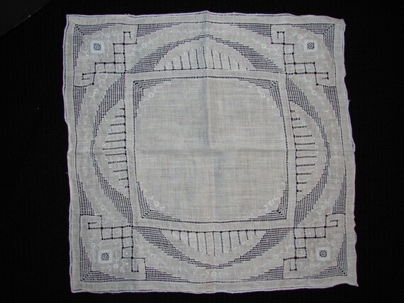 Vintage Hankie with Pale Blue Netting and embroid… - image 3