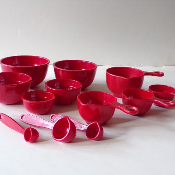 12 Piece Red Set 100% Melamine Vintage Nesting Measuring Bowls Cups Spoons