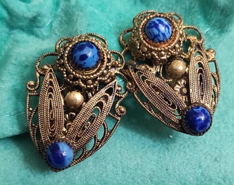 Reminiscence jewelry Screw back Victorian Czech glass earrings Floral non pierced earlobe earrings 70s Czechoslovakia jewelry Blue bronze