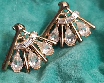 Crown Trifari Gold Clips Art Deco fan clip on earrings with Sparkling teardrop Clear Crystals - Statement Earrings for a Glamorous earrings