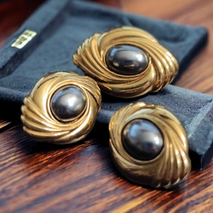 VNTG Black pearl Swarovski set Clip on earrings Necklace brooch Gold tone metal art deco pearl earrings Mothers day gift for daughter