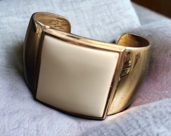 VNTG Avon Lucite cuff bracelet Extra wide gold bracelet Mob Wife jewelry Chunky 90th bracelet Large Square Lucite bracelet