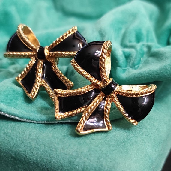 Kenneth Jay Lane Black bow earrings Black enamel … - image 3