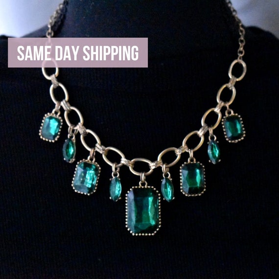 Emerald green jewel Dangle gems adjustable neckla… - image 1