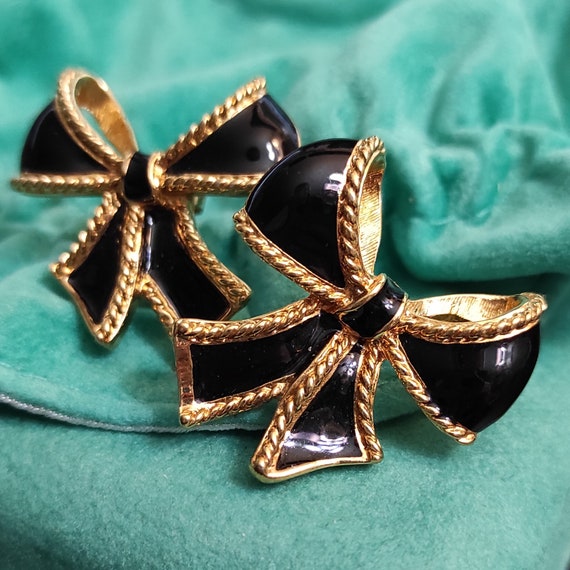 Kenneth Jay Lane Black bow earrings Black enamel … - image 1