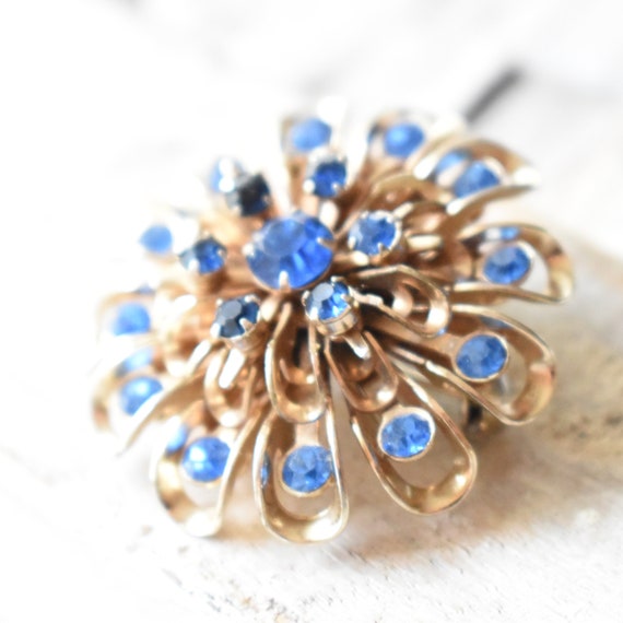 Vintage blue rhinestones brooch Round gold pin La… - image 2