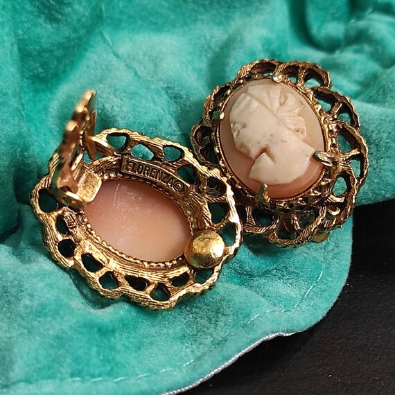 Vintage Florenza cameo earring Ugly cameo clip on… - image 7