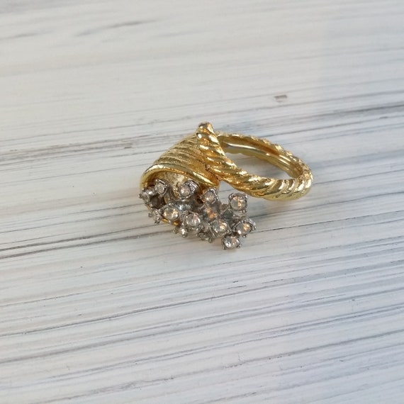 Vintage ring with crystals Ocean waves ring Gold … - image 8