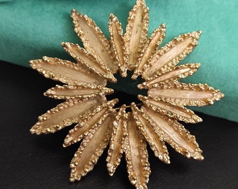 Vintage Avon starburst flower brooch Gold sparkle statement pin Costume retro brooch GMA Christmas gift Extra large metal flower pin