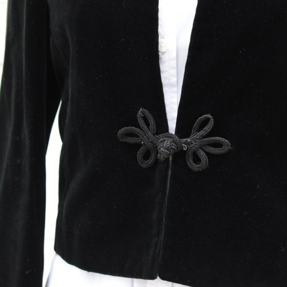 Vintage black velvet crop blazer Rope button heav… - image 2