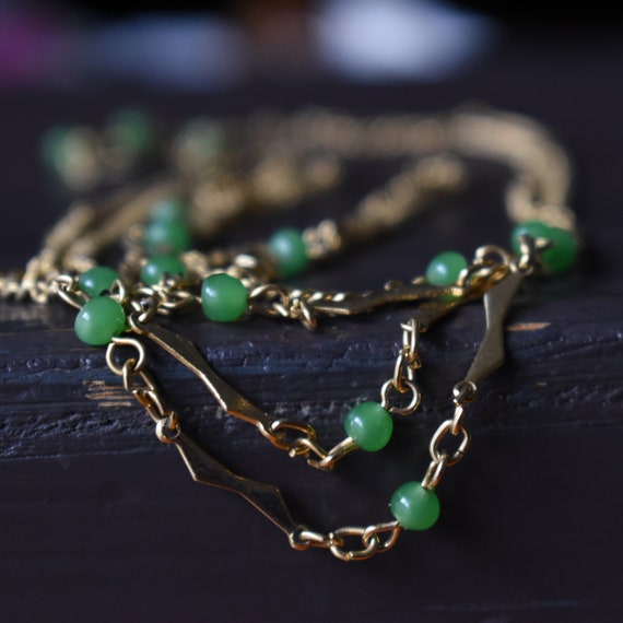 Green jade station necklace Long over the head ch… - image 1
