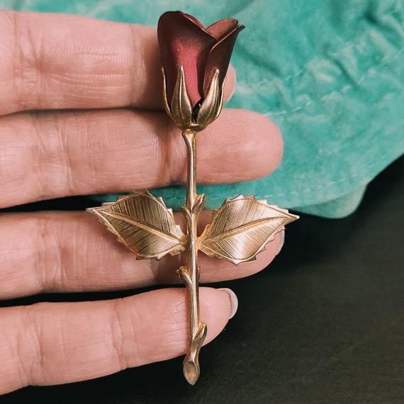 Retro jewelry Big red rose pin Gold metal flower … - image 7