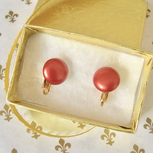 Vintage russet red earrings, 1960's-1970's, clip on back, button style, plastic, satin finish, small and very pretty.