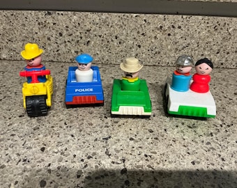 Vintage  Fisher Price Little People & Vehicles Lot of 9