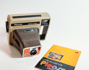 Vintage 1980’s Kodak Pleaser Instant Camera