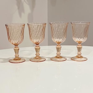 Set of Four Vintage Arcoroc France Rosaline Pink Swirl Wine Glasses