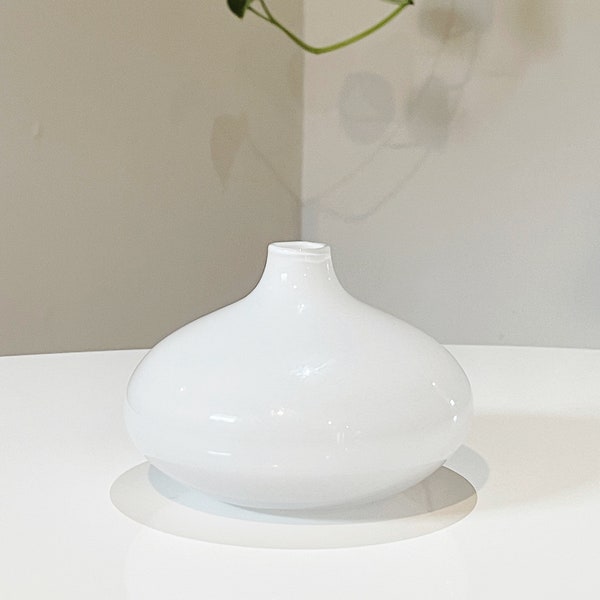 Retired IKEA Small White  Salong Vase Johanna Jelinek